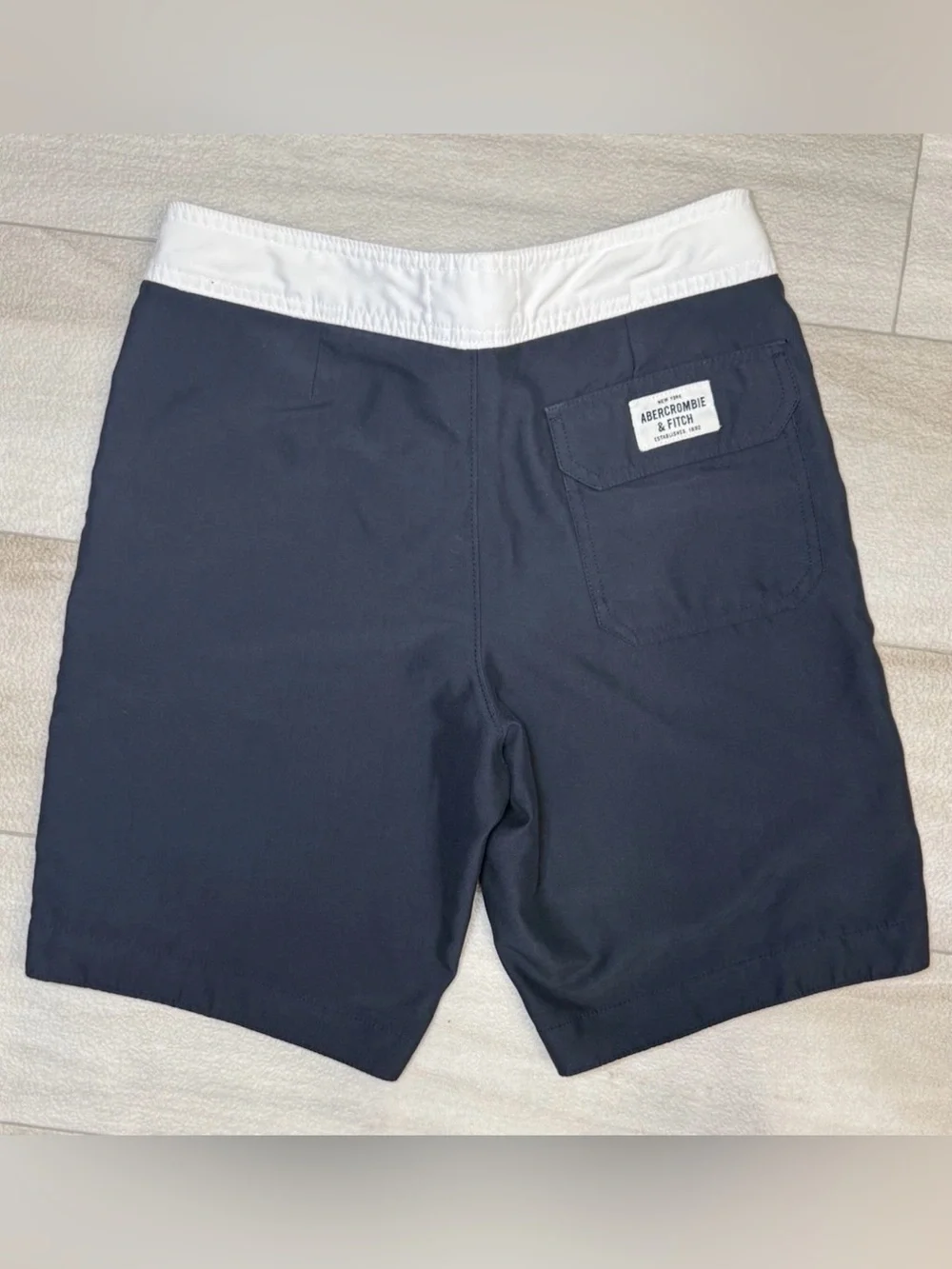 Abercrombie & Fitch Mens Board Shorts Sz XS Blue Embroidered Swimsuit 27x8.5